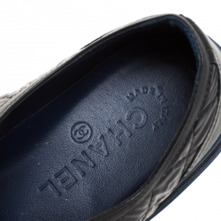 Pre Owned Chanel Black Quilted Nylon and Leather CC Low Top Sneaker Size 38