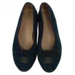 مملوكة مسبقًا Chanel Blue Denim 'CC' Bow Denim Ballet Flats Size 39.5
