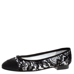 Pre Owned Chanel Black/White Lace And Grosgrain CC Cap Toe Bow Ballet Flats Size 37