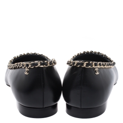 Pre Owned حذاء باليرينا فلات شانيل مزخرف سلسلة مقدمة مدببة جلد و قماس غروسغراين أسود مقاس 39