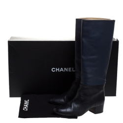 مملوكة مسبقًا Chanel Navy Blue/Black Quilted Leather Knee Length Boots Size 39.5