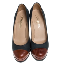 مملوكة مسبقًا Chanel Brown/Blue Nubuck Leather Cap Toe Pumps Size 38.5
