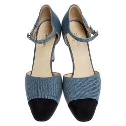 مملوكة مسبقًا حذاء كعب عاالي شانيل دينم أزرق وكانفاس مقدمة مفتوحة بحزام للكاحل مقاس 38