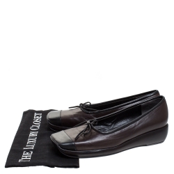 Pre Owned حذاء كعب عالي شانيل فينتدج "ايدنتيفيكيشون" مقدمة سوداء مربعة كعب روكي جلد بني داكن و أسود مقاس 38