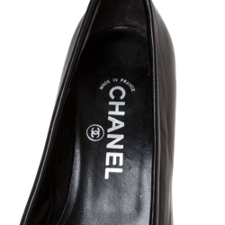 Pre Owned حذاء كعب عالي شانيل فينتدج "ايدنتيفيكيشون" مقدمة سوداء مربعة كعب روكي جلد بني داكن و أسود مقاس 38