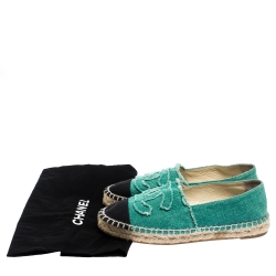 Pre Owned Chanel Green/Black Canvas CC Espadrille Flats Size 36