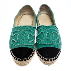 Pre Owned Chanel Green/Black Canvas CC Espadrille Flats Size 36
