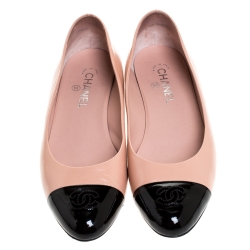 Pre Owned Chanel Pink Leather And Black Patent Leather CC Cap Toe Ballet Flats Size 40.5