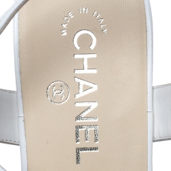 Pre Owned Chanel White Leather Logo T Strap Thong Sandals Size 40.5