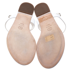 Pre Owned Chanel White Leather Logo T Strap Thong Sandals Size 40.5