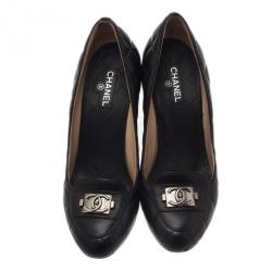 Pre Owned Chanel Black Quilted Leather CC Pumps Size 38