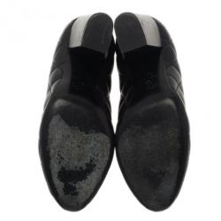 Pre Owned Chanel Black Quilted Leather CC Pumps Size 38