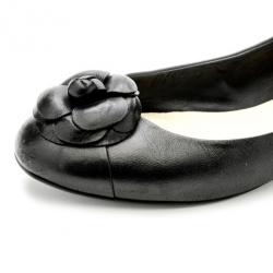 Pre Owned Chanel Black Leather Camelia Flower Ballet Flats Size 37.5