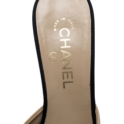 Chanel Beige/Black Leather and Canvas CC Faux Pearl Embellished Heel Slip On Mules Size 39.5