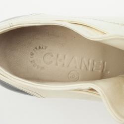 مملوكة مسبقًا Chanel Black &amp; White High Top Lace Up Sneakers Size 36