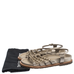مملوكة مسبقًا Chanel Metallic Grey Satin CC Chain Link Flat Sandals Size 38