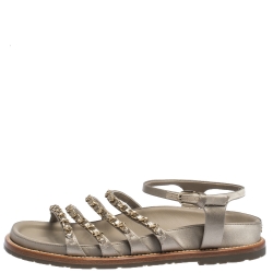مملوكة مسبقًا Chanel Metallic Grey Satin CC Chain Link Flat Sandals Size 38