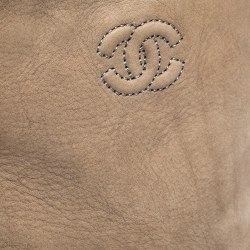 مملوكة مسبقًا حذاء بوت كاحل شانيل مزين بشعار الماركة سي سي جلد و نوبوك بيج مقاس 39.5