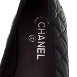 Pre Owned حذاء باليرينا فلات شانيل غطاء مقدمة فيونكة سي سي جلد مبطن أسود مقاس 40.5