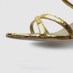 مملوكة مسبقًا Chanel Gold Python Sandals Size 37.5