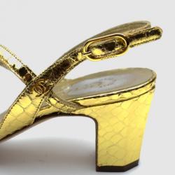 مملوكة مسبقًا Chanel Gold Python Sandals Size 37.5