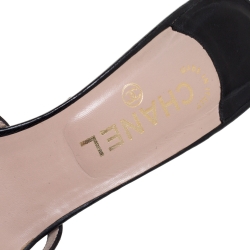 Pre Owned Chanel Black Leather Camellia Cut Embellished Slide Sandals Size 41.5