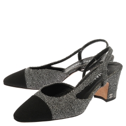 مملوكة مسبقًا Chanel Two Tone Metallic Tweed And Fabric CC Block Heel Slingback Sandals Size 38