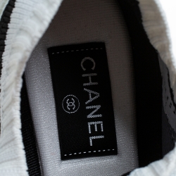 Pre Owned حذاء رياضي شانيل منخفض من أعلى سي سي سويدي وقماش ثلاثي اللون مقاس 39