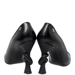 Pre Owned Chanel Black Leather and Patent Cap Toe Block Heel Pumps Size 40