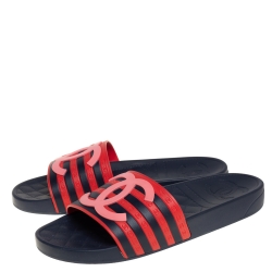 Pre Owned Chanel Blue/Red Rubber CC Flat Slides Size 38
