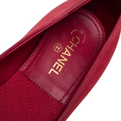 Pre Owned حذاء كعب عالي شانيل كاميليا كعب سميك سويدي أحمر مقاس 37.5