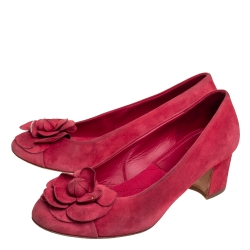 Pre Owned حذاء كعب عالي شانيل كاميليا كعب سميك سويدي أحمر مقاس 37.5