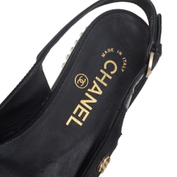 مملوكة مسبقً ا صندل فلات شانيل بمقدمة ساتان ونعل قماش مرصع باللؤلؤ أسود مقاس 37