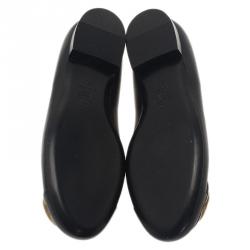 Pre Owned حذاء باليرينا فلات شانيل زهرة الكاميليا جلد أسود وأبيض مقاس 38