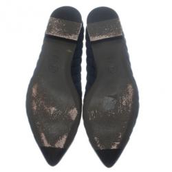 مملوكة مسبقًا حذاء شانيل سموكينج سليبر جلد مبطن أزرق مقاس 37.5