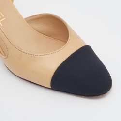 مملوكة مسبقًا Chanel Beige/Black Leather And Fabric CC Cap Toe Slingback Sandals Size 37