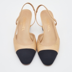 مملوكة مسبقًا Chanel Beige/Black Leather And Fabric CC Cap Toe Slingback Sandals Size 37