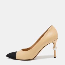 Pre Owned Chanel Beige/Black Leather And Canvas Faux Pearl Cap Toe Pointed Toe Pumps Size 38