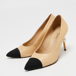 Pre Owned Chanel Beige/Black Leather And Canvas Faux Pearl Cap Toe Pointed Toe Pumps Size 38