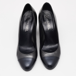 Pre Owned Chanel Dark Grey/Navy Blue Leather Cap Toe Block Heel Pumps Size 39.5