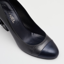 Pre Owned Chanel Dark Grey/Navy Blue Leather Cap Toe Block Heel Pumps Size 39.5