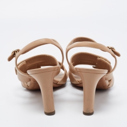 مملوكة مسبقًا Chanel Beige Leather Strappy Turnlock Ankle Strap Sandals Size 37.5