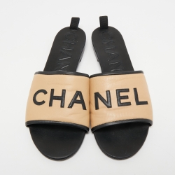Pre Owned Chanel Black/Beige Leather Logo Slide Sandals Size 40.5