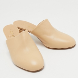 Pre Owned Chanel Beige Leather Quilted Heel Mules Size 38.5 