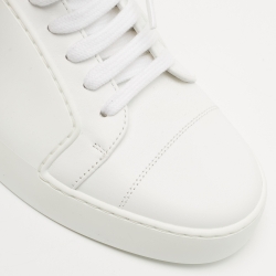 Pre Owned Chanel White Leather CC Low Top Sneakers Size 40 