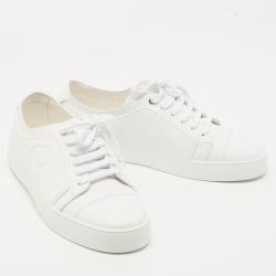 Pre Owned Chanel White Leather CC Low Top Sneakers Size 40 