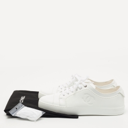 Pre Owned Chanel White Leather CC Low Top Sneakers Size 40 