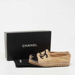 Pre Owned Chanel Beige/Black Suede CC Pearl Espadrille Flats Size 37