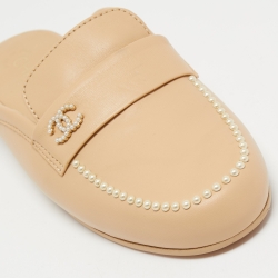 Chanel Beige Leather Interlocking CC Logo Mules Size 41