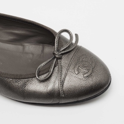 Chanel Metallic Grey Textured Leather CC Bow Ballet Flats Size 37